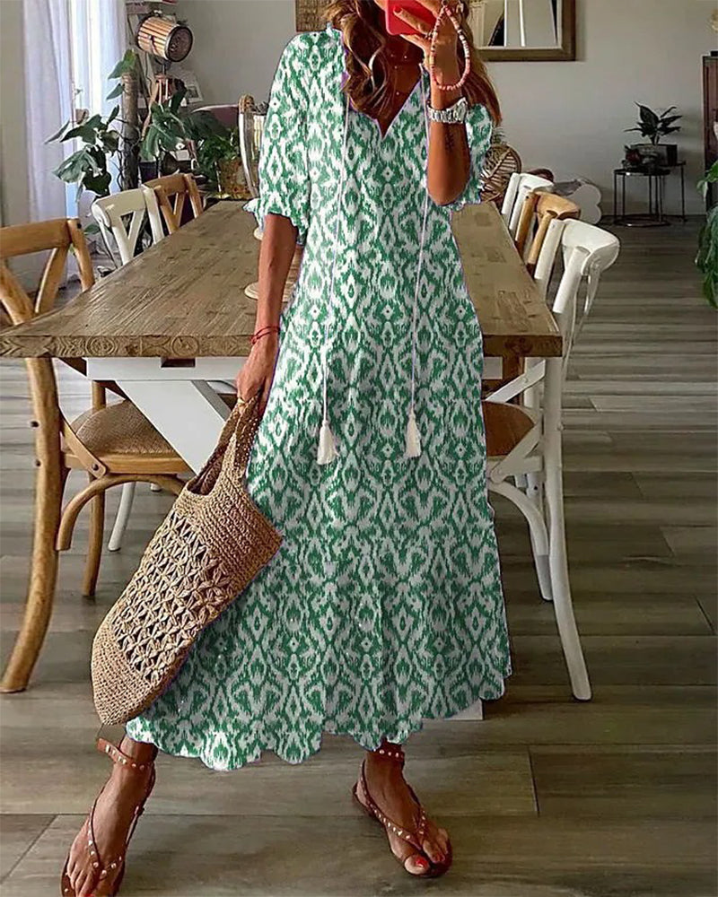 Andrea – Boho Vintage-Kleid mit V-Ausschnitt und Print 