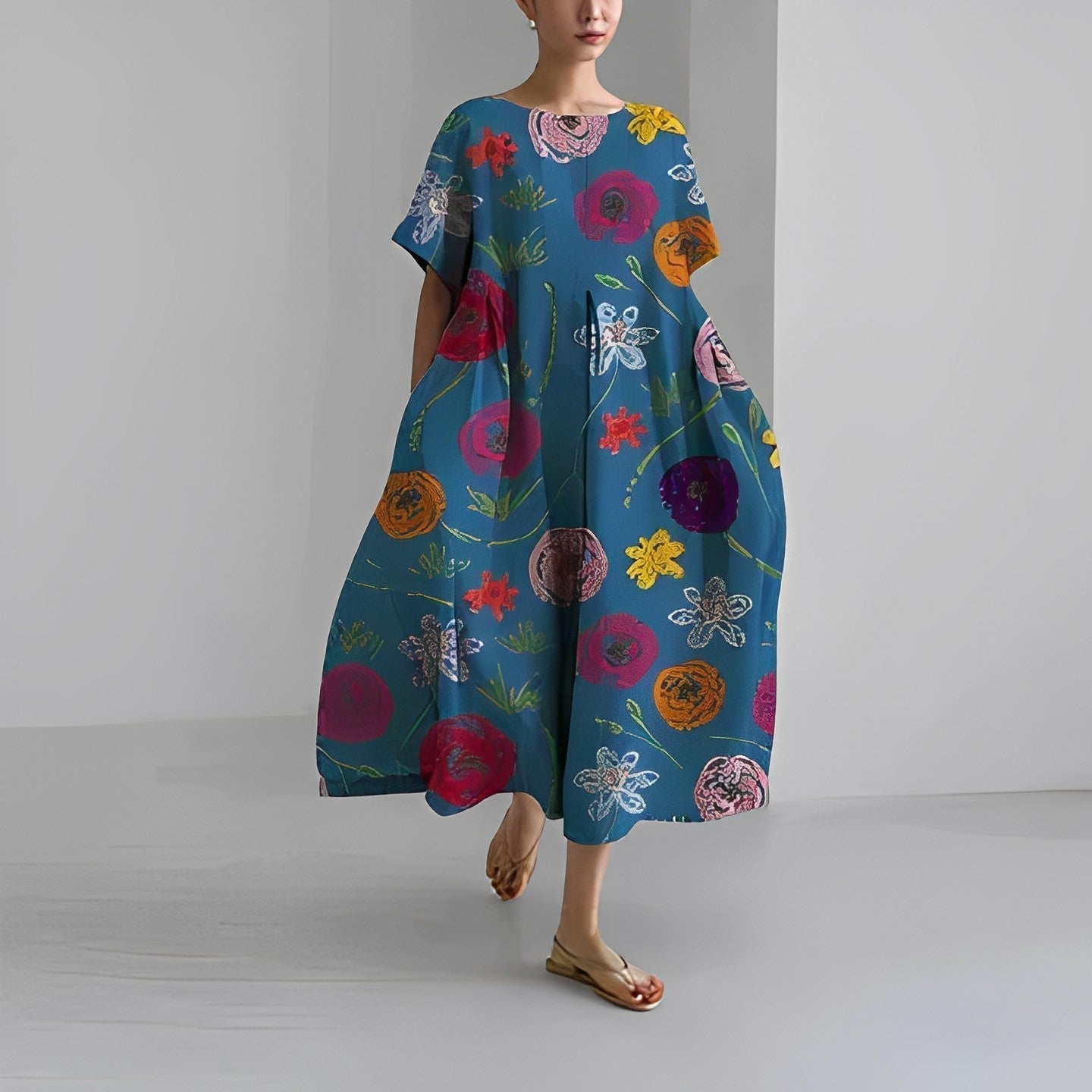 Judith | Locker geschnittenes Blumenkleid
