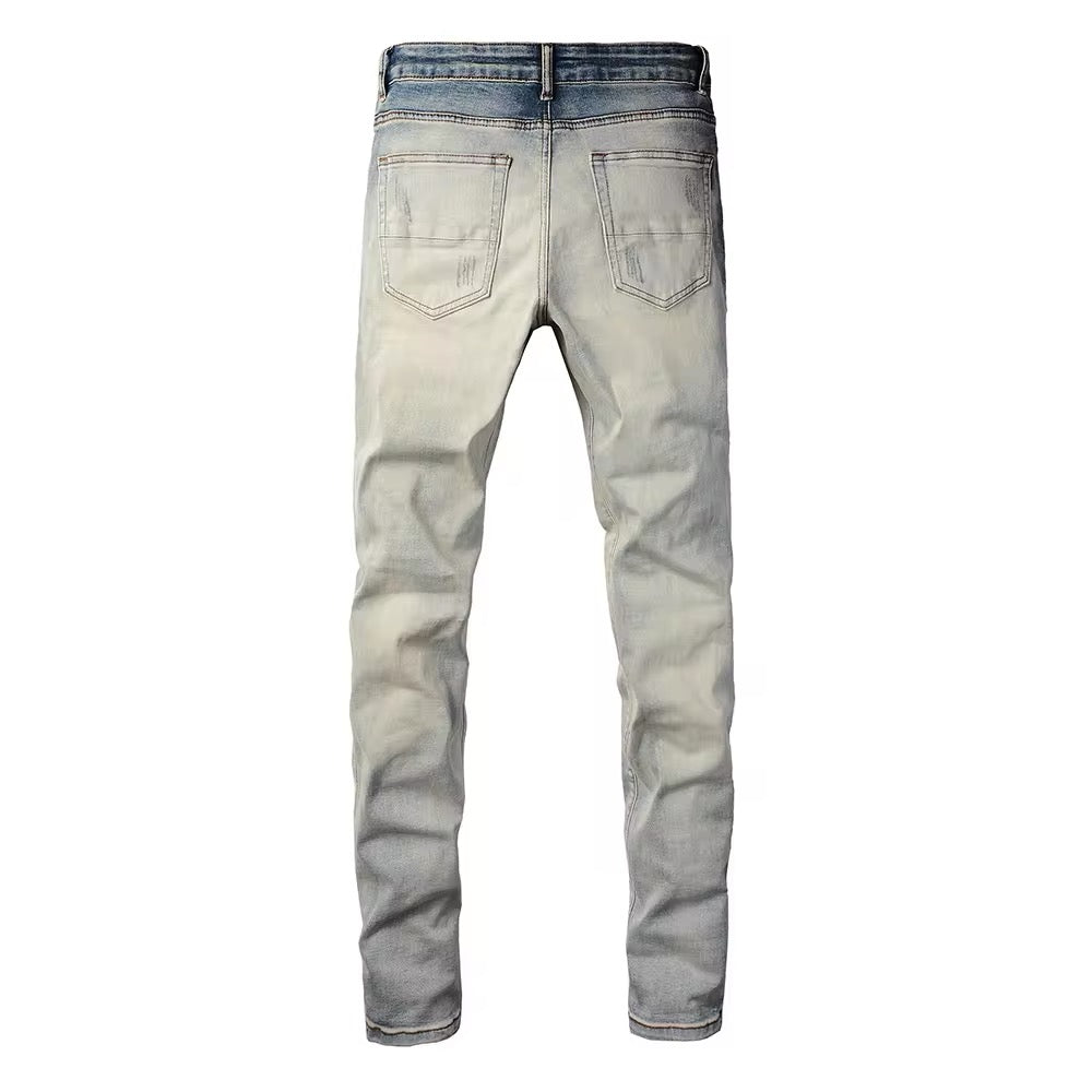 Jeans mit Blütenblatt-Patch
