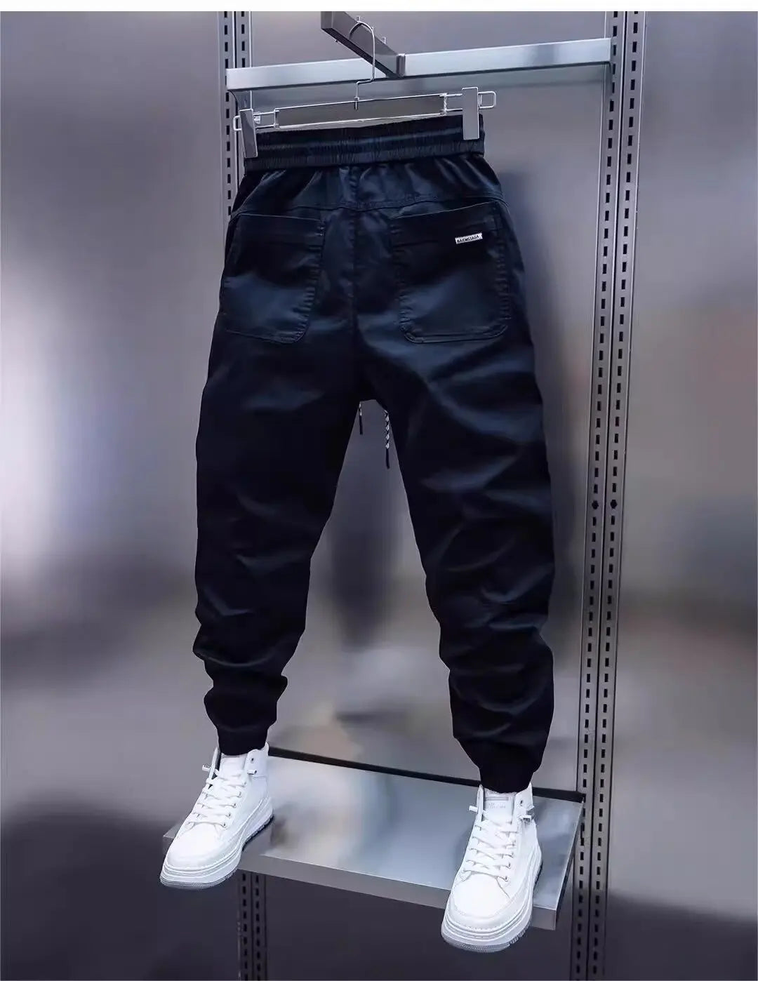 Laurent™ | Sporthose mit eleganten Details