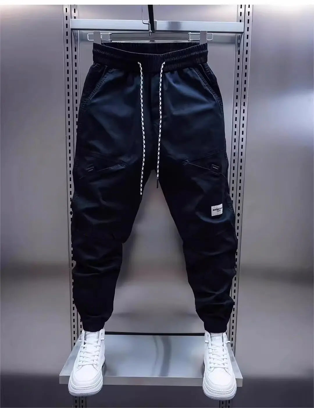 Laurent™ | Sporthose mit eleganten Details