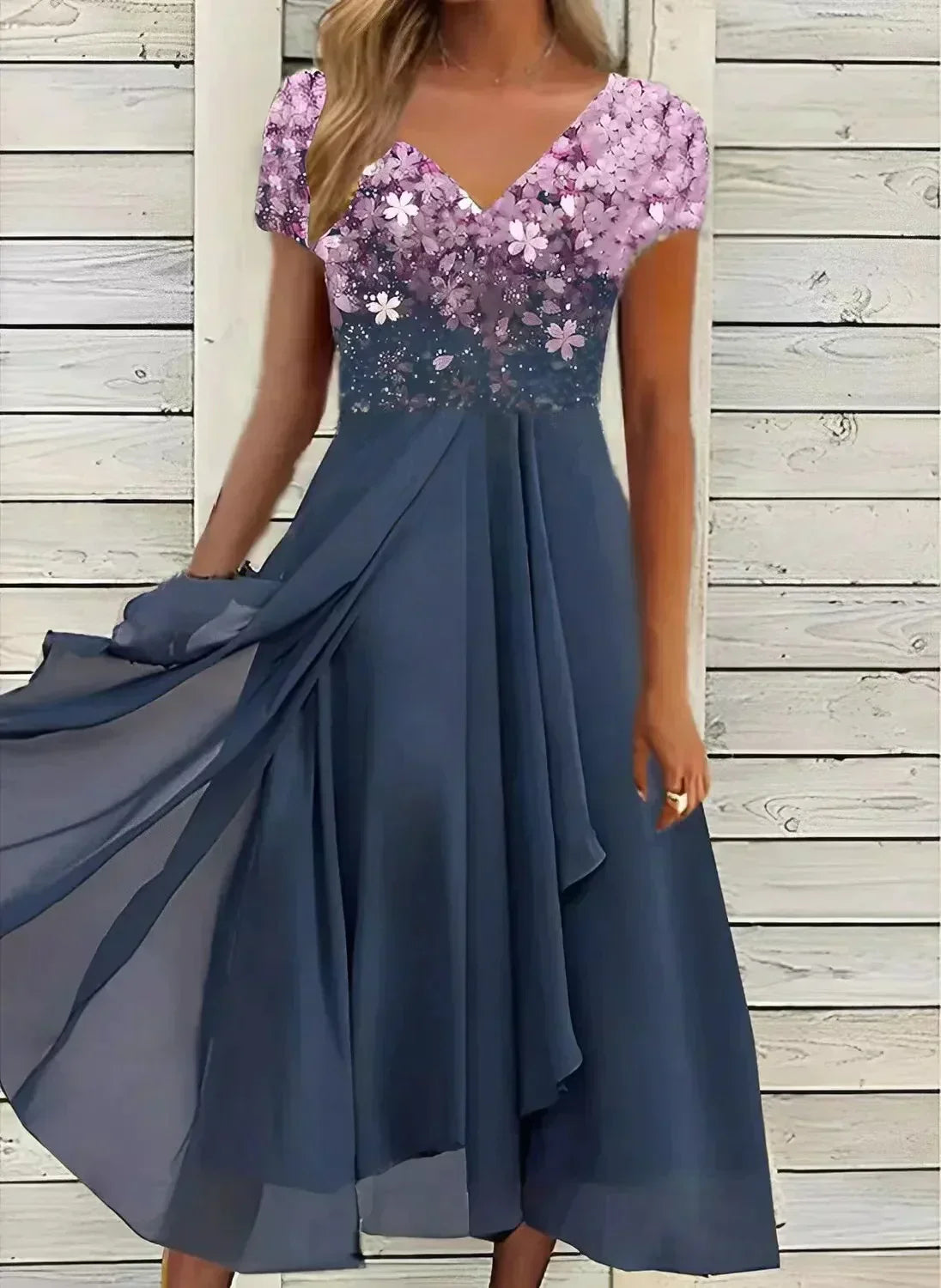Emilie | Schillerndes Nachtkleid