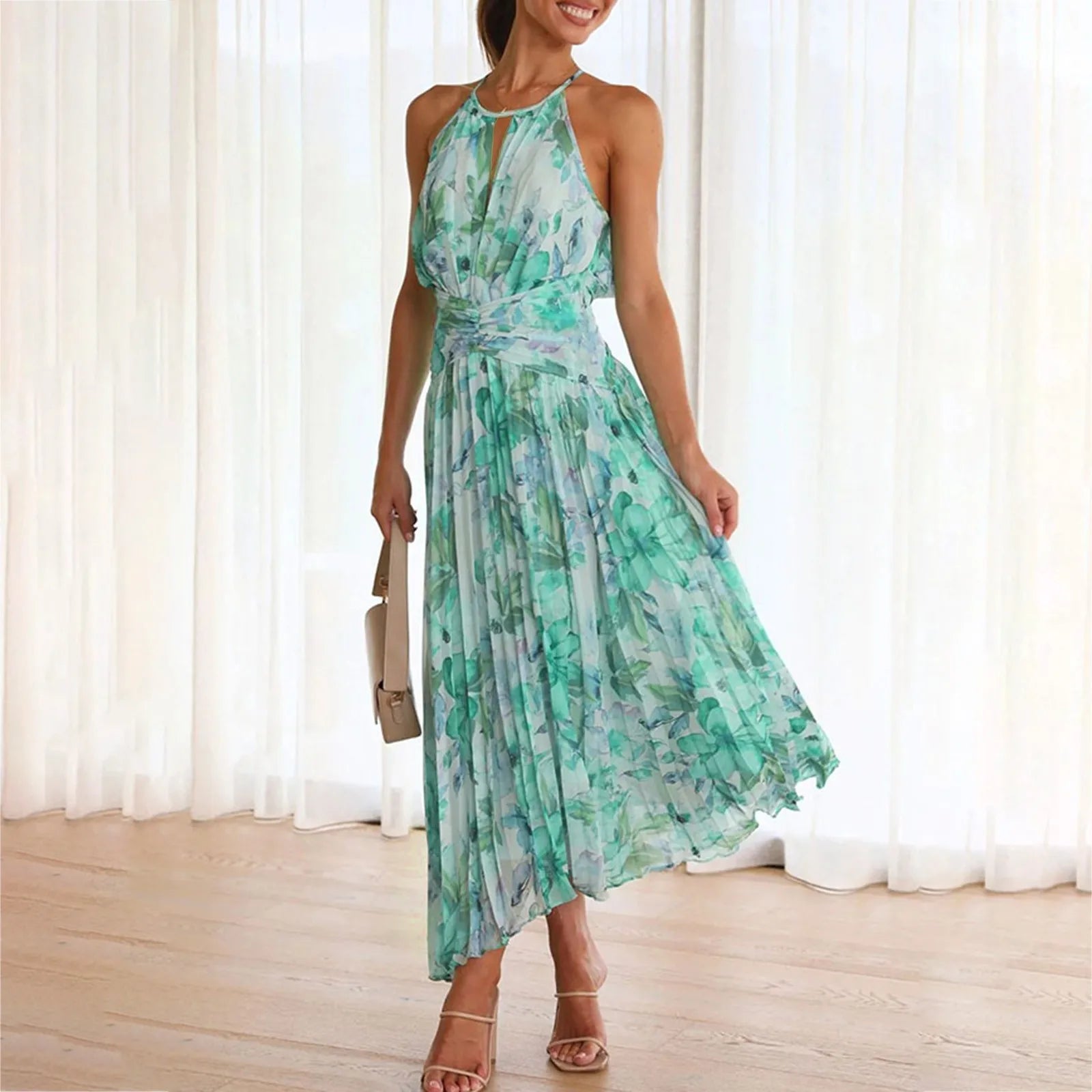 Claudia | Fließendes Neckholder-Blumenkleid