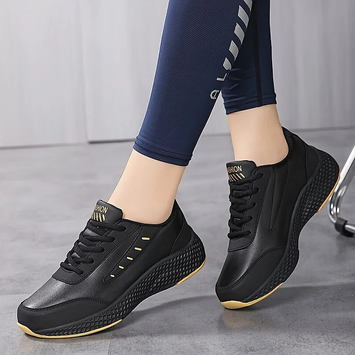 Orthopädische Damen-Sneaker mit weicher Sohle 