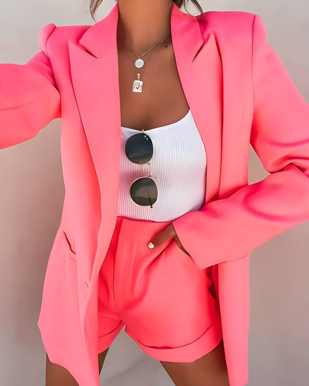 Virelle | Aufeinander abgestimmtes Blazer- und Shorts-Set