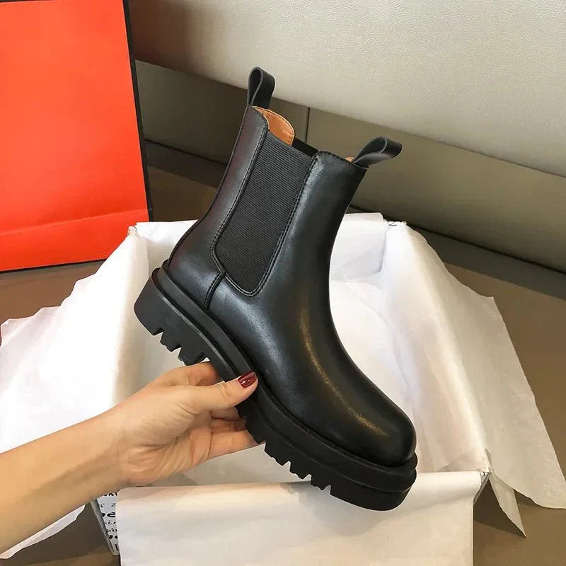 Zorynthia | Eclipse-Tread Chelsea Mid Boots