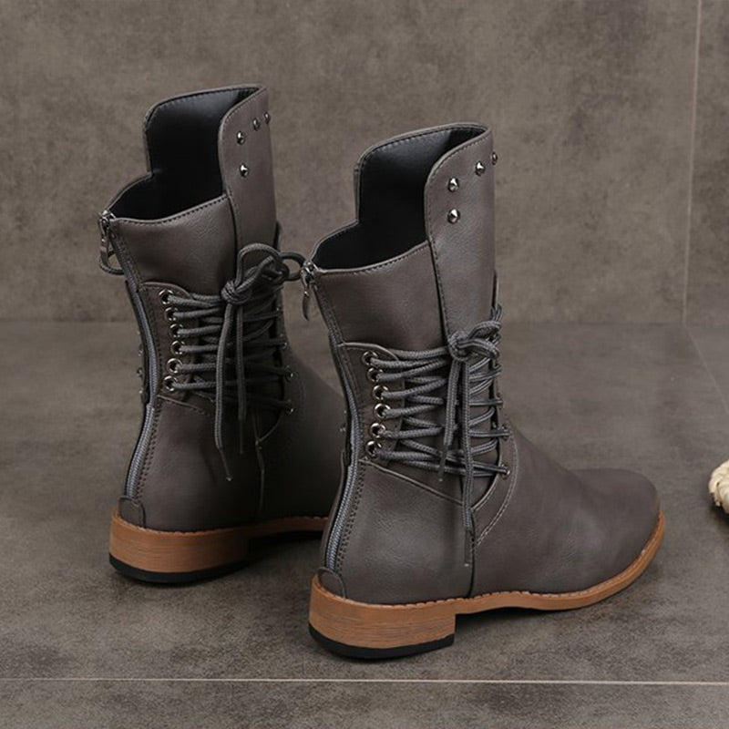 Klassische Schnürstiefel aus Leder