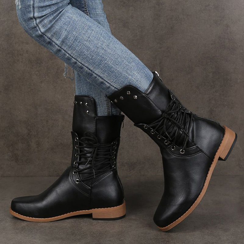 Klassische Schnürstiefel aus Leder