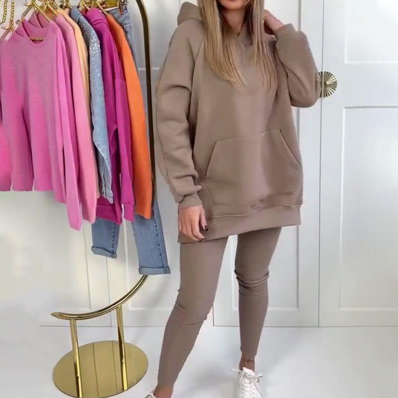 Stilvolles Set aus Hoodie und Hose